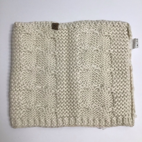 Chunky Knit Infinity Funnel Scarf Women’s Ivory Cream Thick Yarn Neck Warmer - Picture 9 of 13